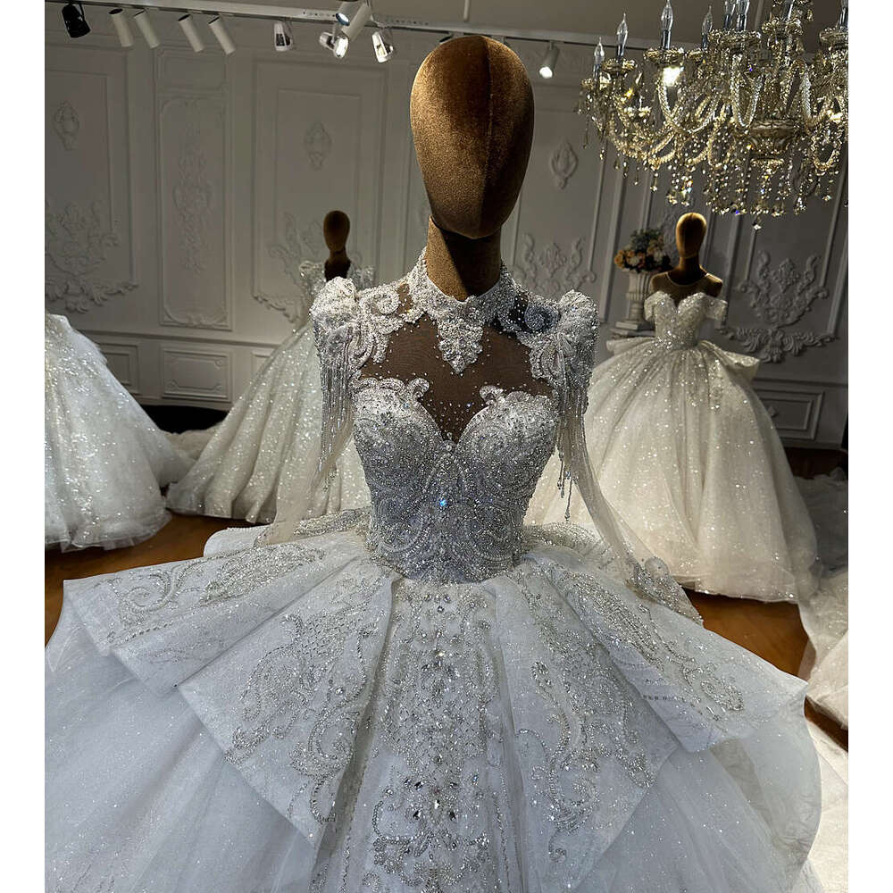 Amanda Novias Real Pictures Lace Wedding Dress R001