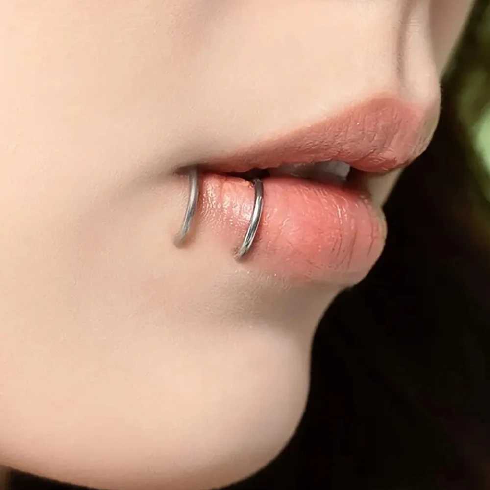2 pieces minimum value ear clip womens fake perforated jewelry earplugs September pocket clip stainless steel lip ring girls jewelry set W241017