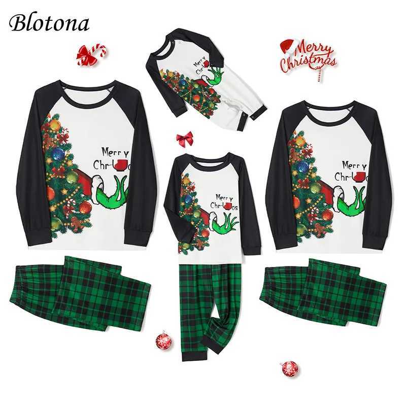 Blotona Christmas Family Matching Set Pajama Set Cartoon Printed Long Sleeve Top and Green Flat Pants Pajamas W241015