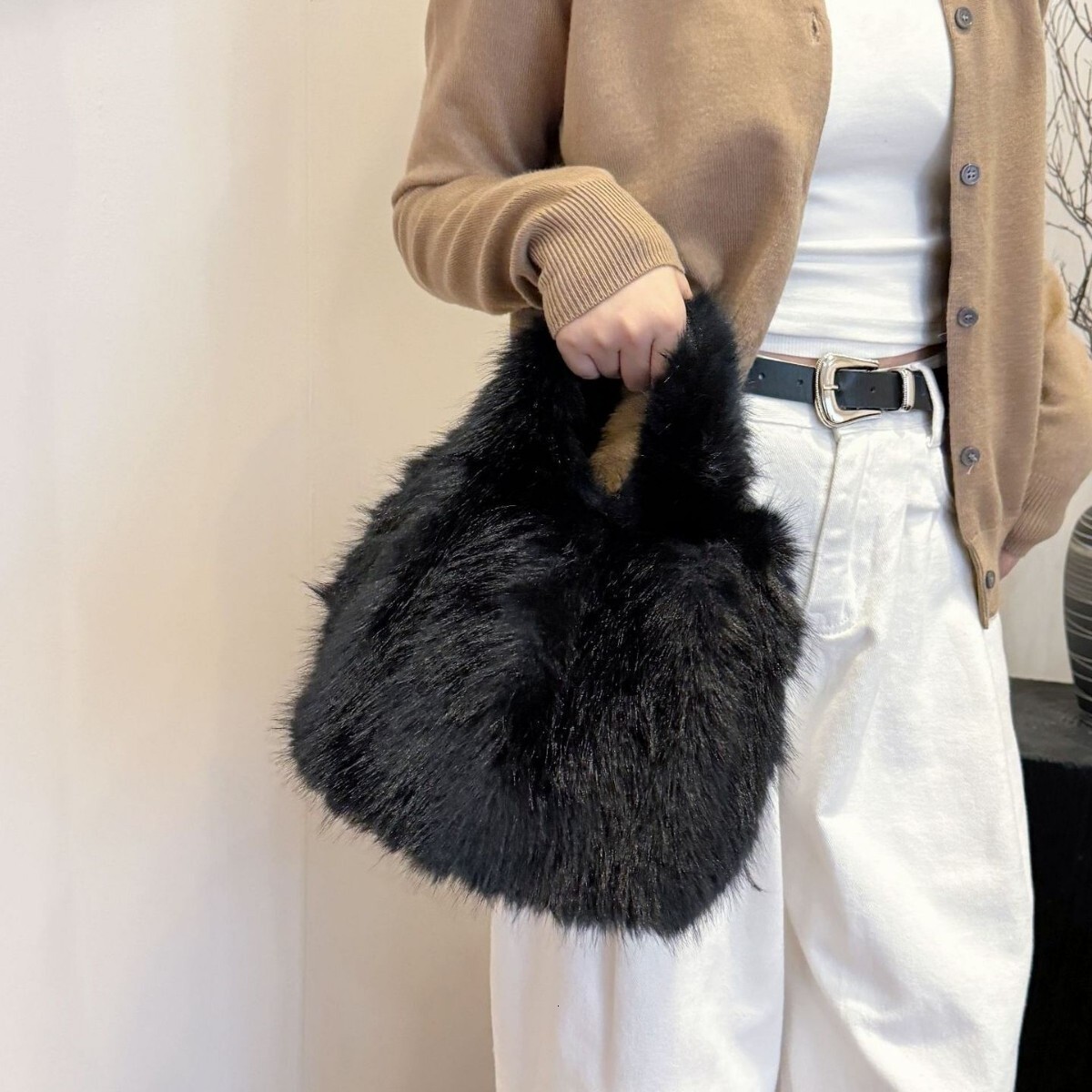autumn/winter new fox fur tote bag, versatile handbag, niche plush bag