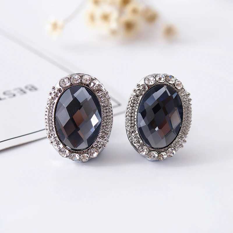 New Fashion Simple Oval Earrings for Nighttime Wedding Parties Essential Earrings Jewelry Austrian Crystal CZ Girls W241017