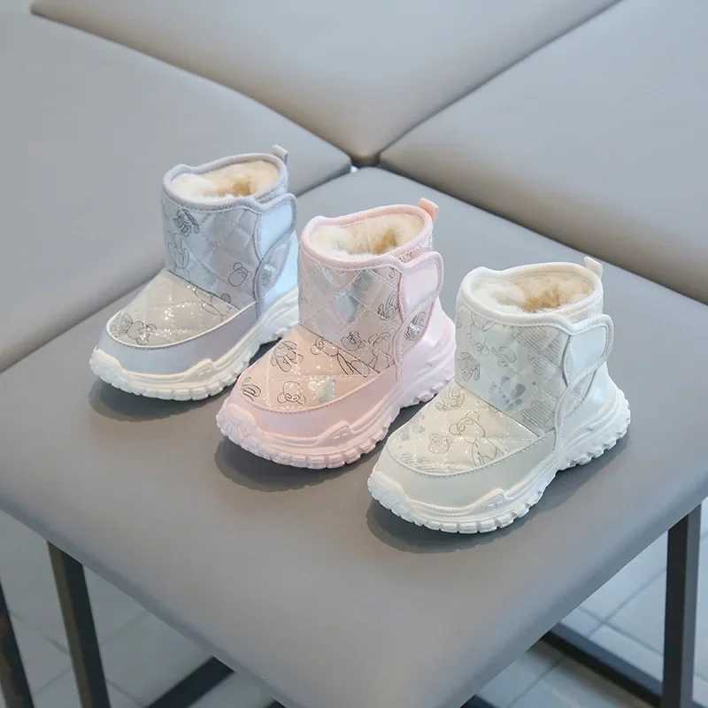 Boots 2024 Winter New Childrens Snow Boots for Girls Soft Warm Short Boots Thick Fur Princess Shoes Retro Cotton Shoes Baby Boots H241018