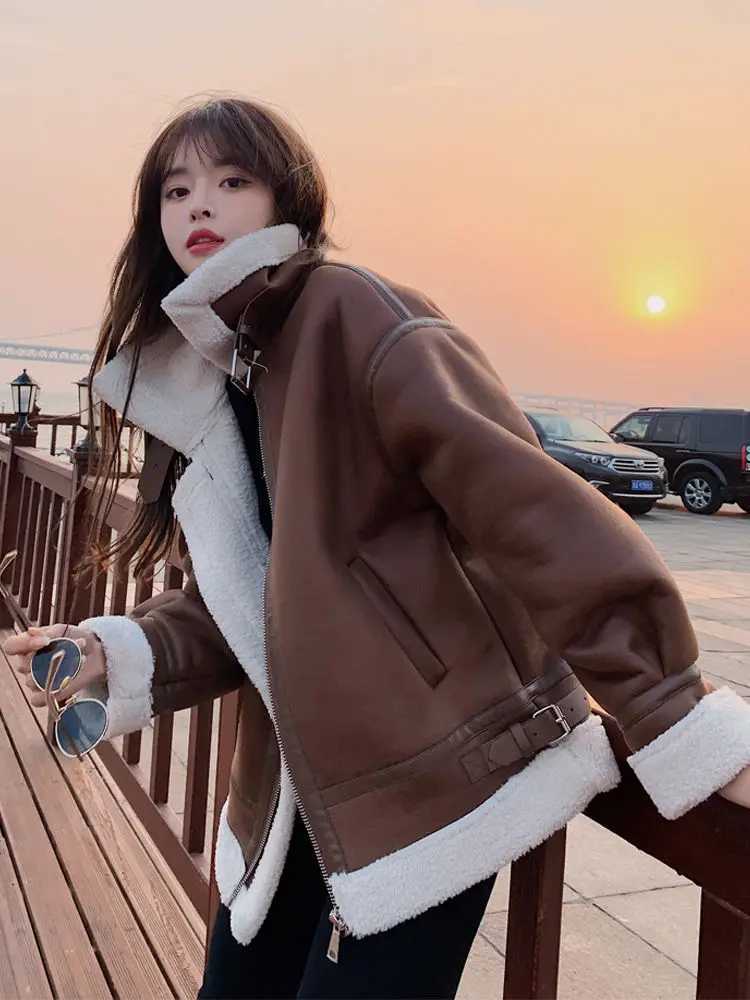 2024 New Winter Lambswool Coat Female Padded Fur One Motorcycle Suit Short Loose Leisure Plush Cotton-padded Jacket Coat FemaleX241018