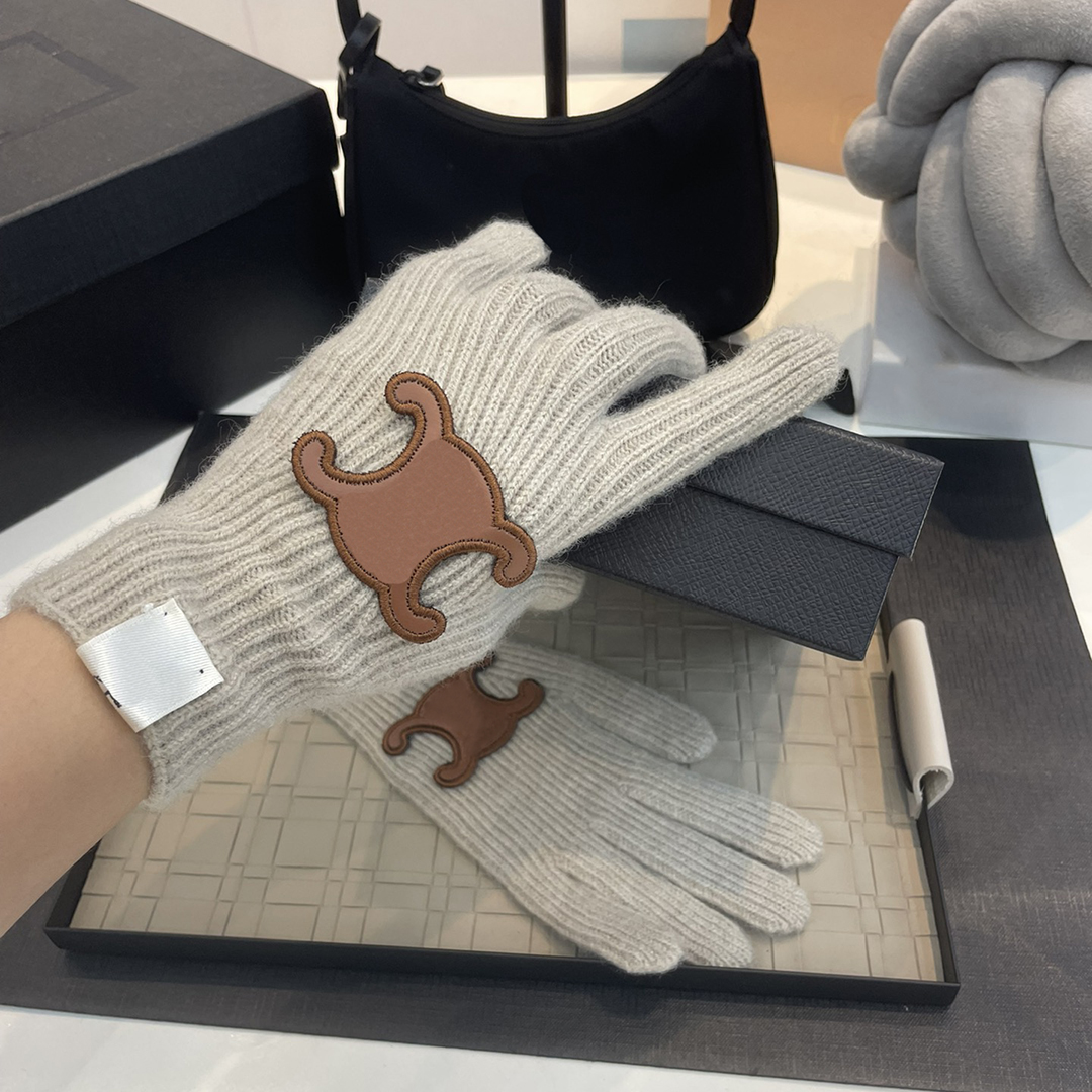 Gloves designer gloves luxury gloves designer letter leather design gloves warm plush gloves cycling padded warmth women gloves Christmas gift style very nice