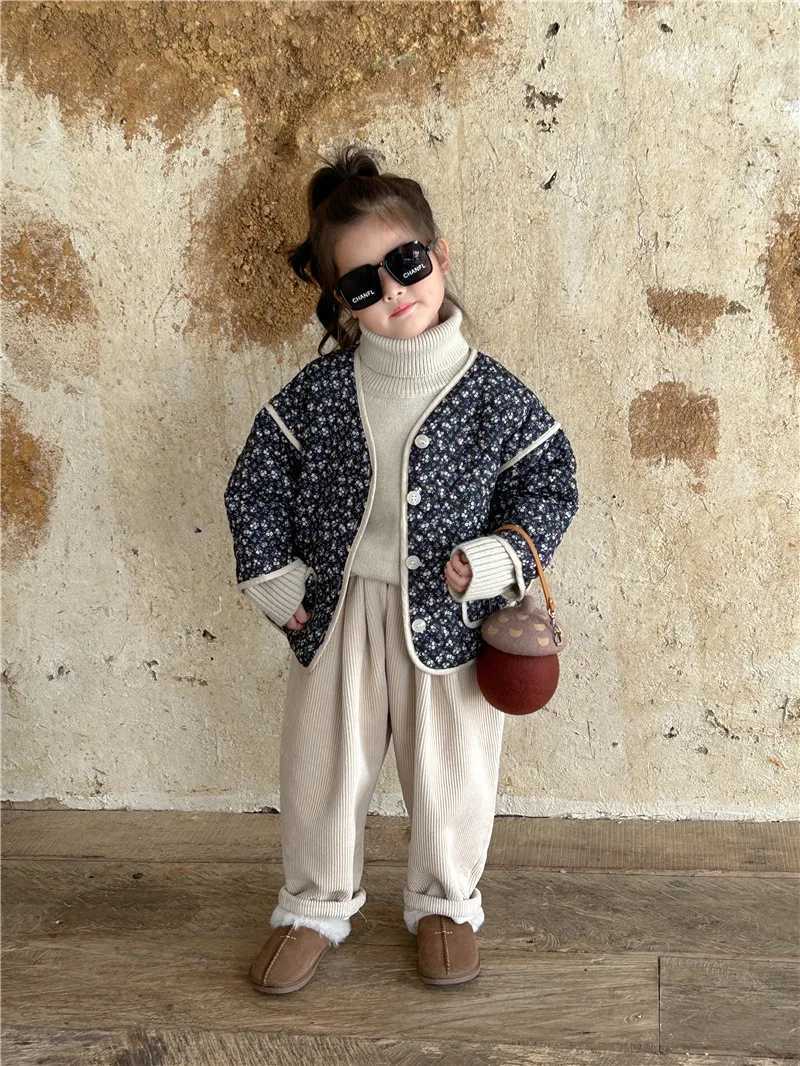 Girls Coat Winter New Korean Style Childrens Clothing Girls Flower Bedding Lightweight Cotton Clothing Retro Flower Coat M241018