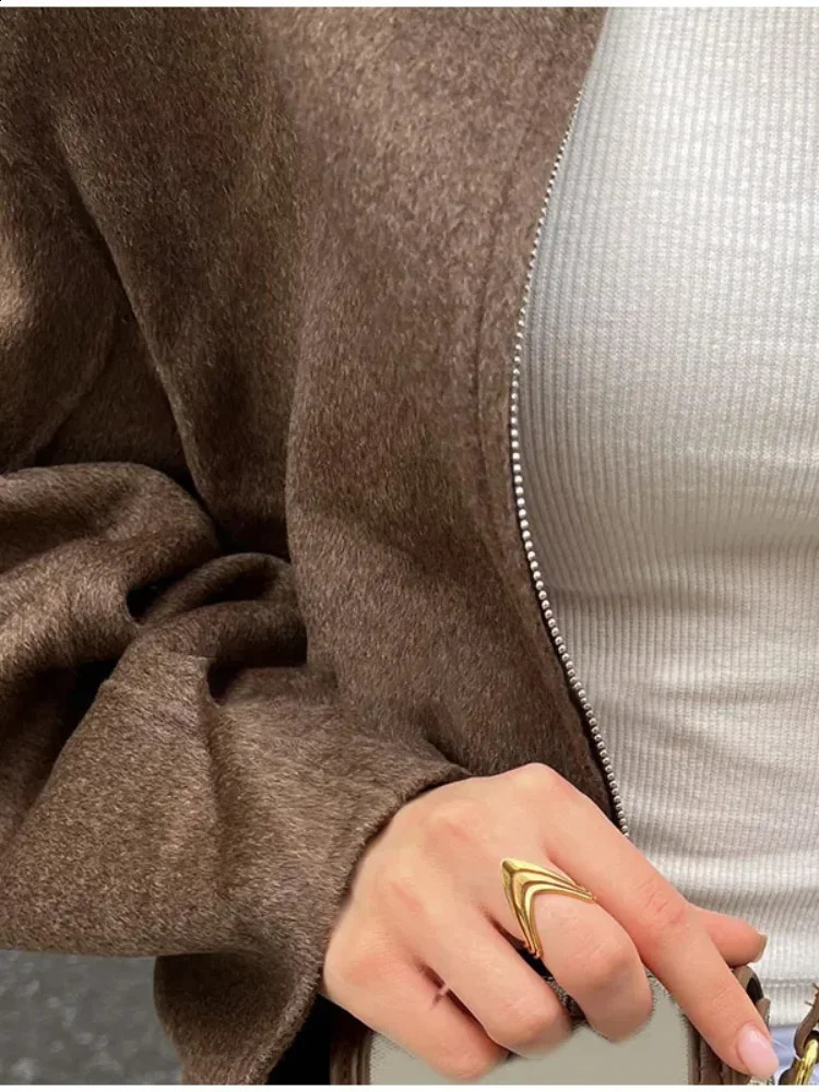 Brown Lapel Short Suede Jacket Women Vintage Long Sleeve Zipper Loose Crop Coat 2024 Autumn Lady Casual High Street Outwears 241017