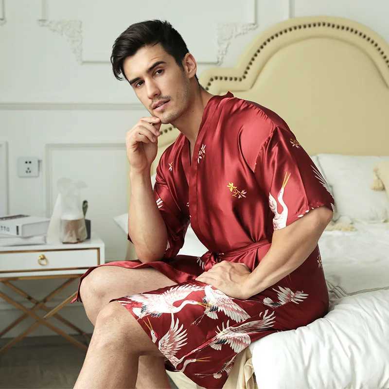 Black Chinese Men Silk Rayon Robe Summer Casual Wedding Best Man Sleepwear V-Neck Kimono Yukata Bath Gown Plus Size XXXLXJ241018