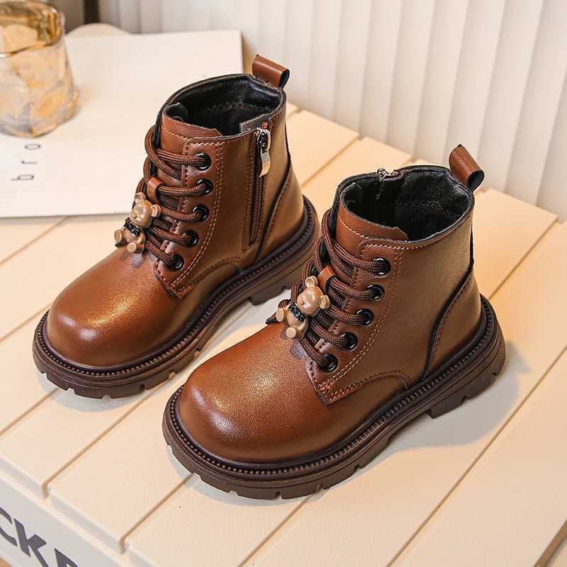 Boots Children Fashion Boots Girls Leather Short Boots Retro Kids Ankle Boots with Bear Doll Anti-Slippery Spring Autumn 2024 New H241018