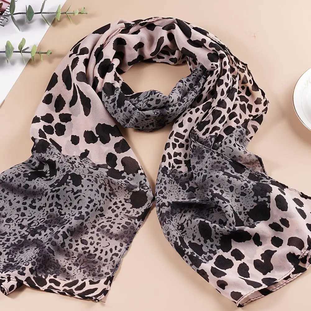 Warm leopard print chiffon scarf fashionable warm soft long shawl print Mtifunction winter womens style silk scarf X2410171