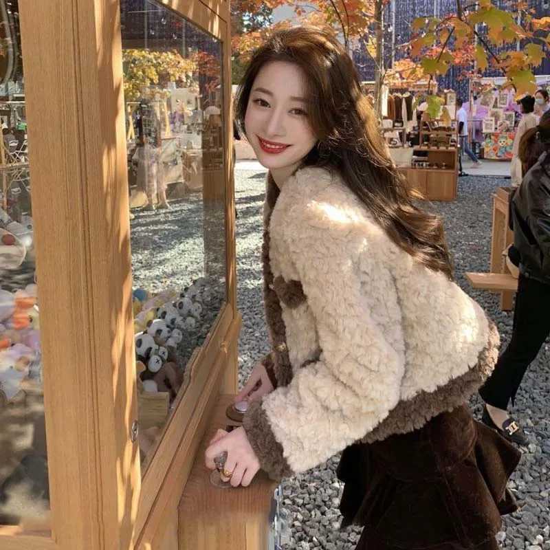 Elegant Streetwear Faux Lamb Wools Short Coat Women Korean Patchwork Cropped Jacket Thicken Warm Single Breasted Outerwear TopsX241018