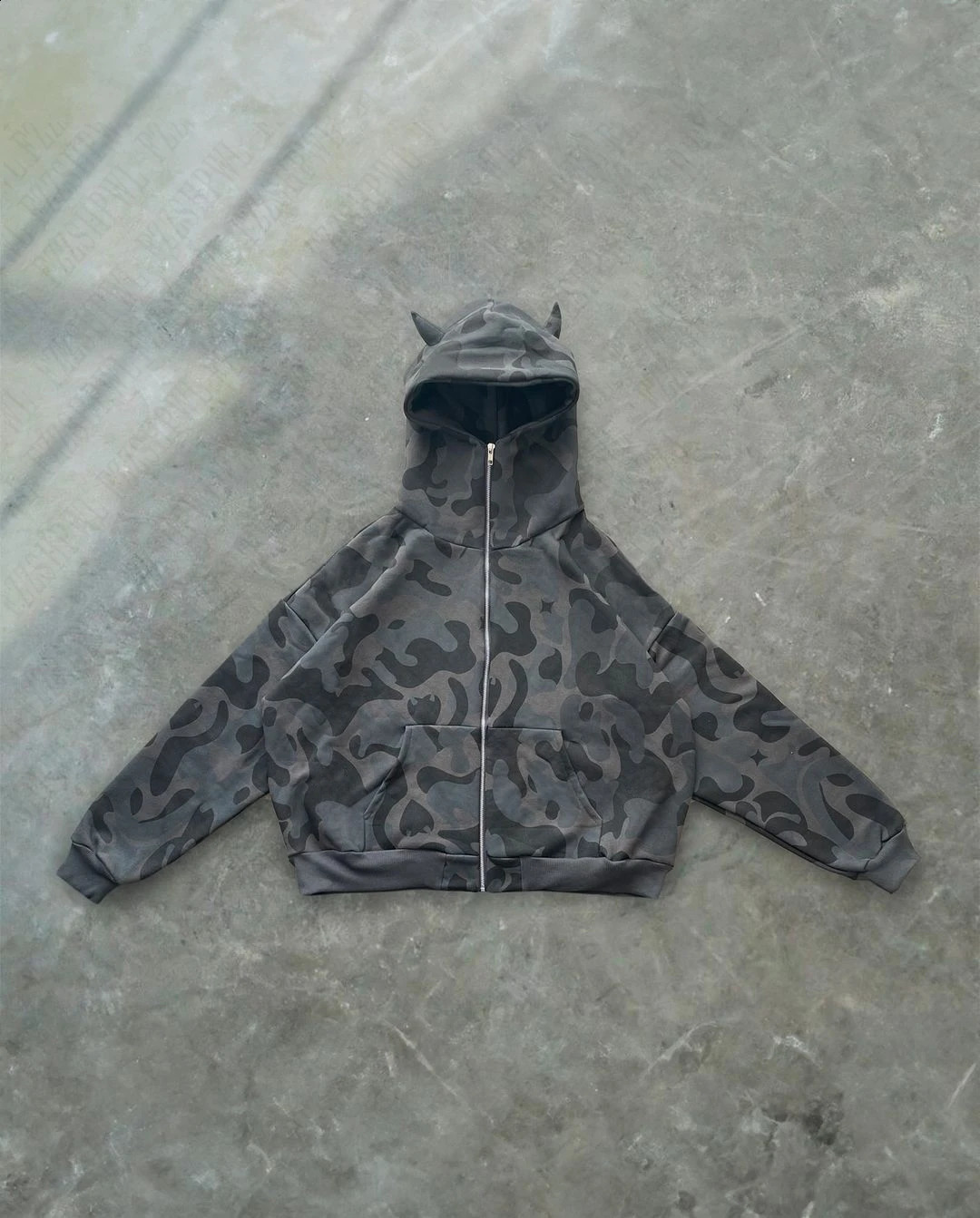 Y2k Gothic Harajuku Devil Horn Camouflage Long Sleeved Hoodie Vintage Streetwear Hip Hop Rap Trendy Wear High Street Winter Tops 241017