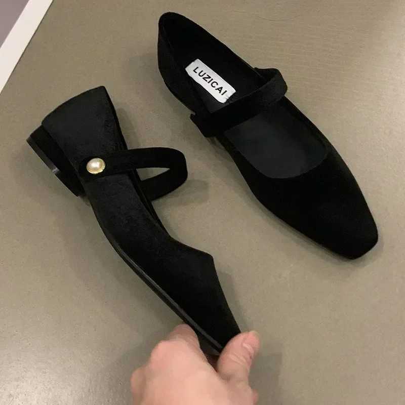 Women Spring Shoes Square Toe Ballet Dance Shoes From LuxuryXJ250319