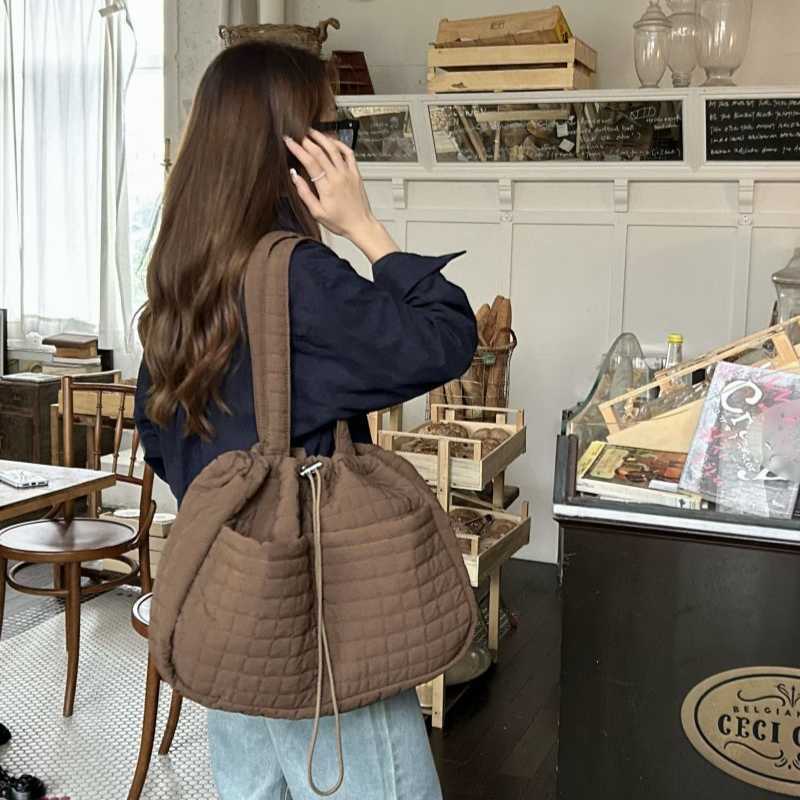 diamond grid hand-held cotton clothing bag, large capacity leisure water bucket tote bag, shoulder bag, shopping women's bag 241015