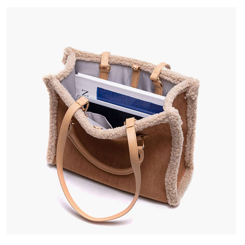 Faux Fur Designer Handbags For Women 2023 The New High Quality Imitation Lamb Wool Vintage Patchwork Suede Shoulder Bag