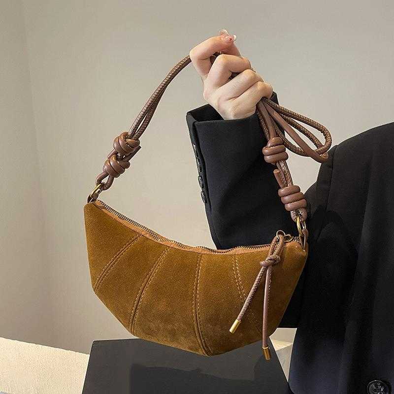 CMM Popular Niche Suede Bag for Women New Autumn and Winter Versatile Crossbody Bag Single Shoulder Armpit Horn Bag
