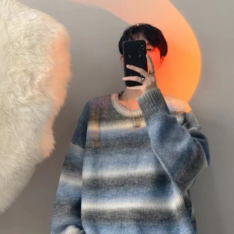 Gradient Sweater Mens Korean Version Trendy Loose and Lazy Style Line Jacket Cool Versatile Round Neck Knitted 241018