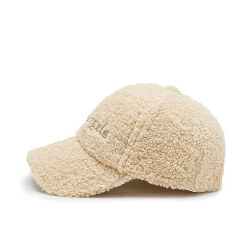 Men Women Teddy Velvet Embroidery Letter SunShade Curved Brim Baseball Cap Winter Sport Sunscreen Plush Warm Adjustable HatX241018