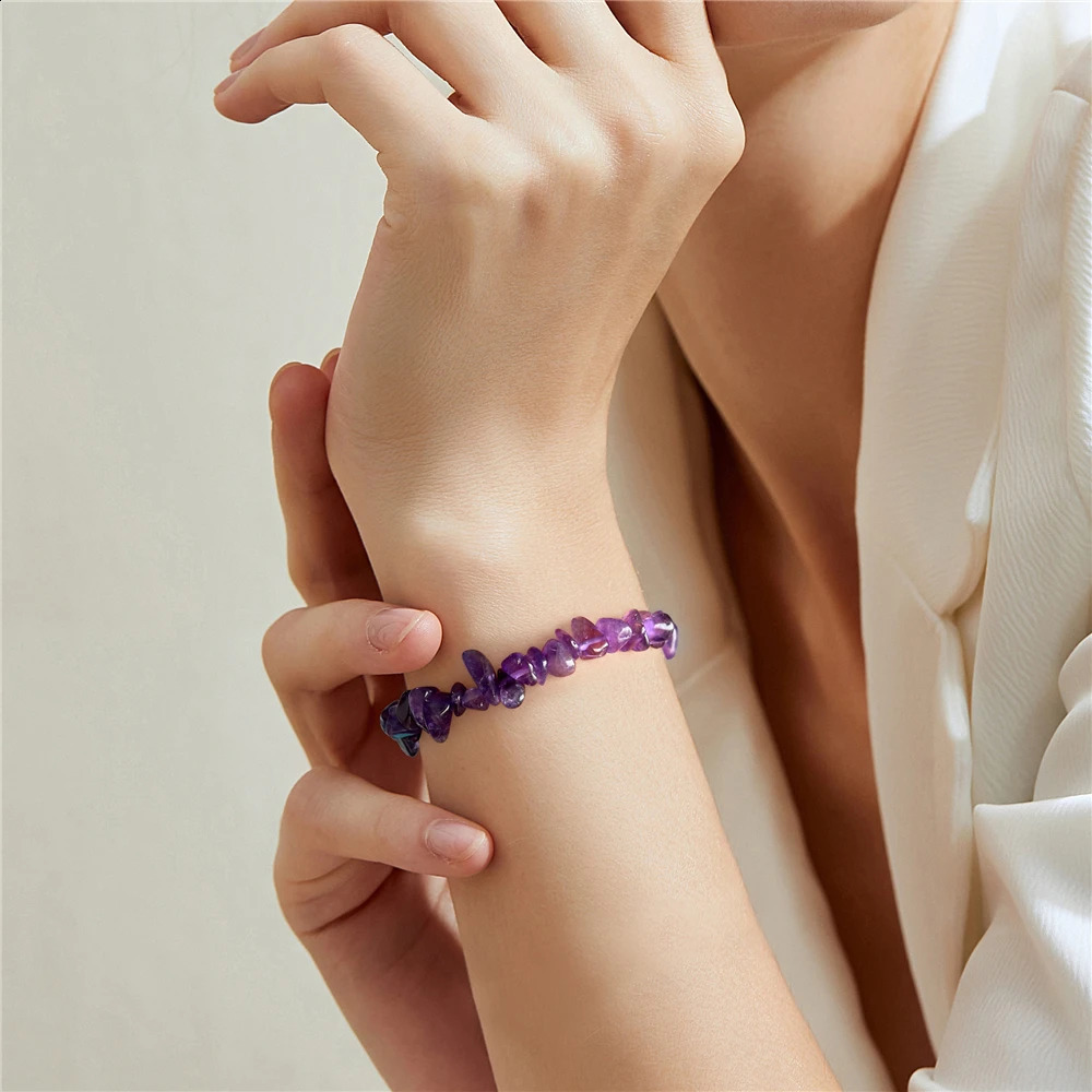 Irregular chip stone gravel bracelet with card natural card quartz amethyst bead bracelet mineral elastic bracelet 241018