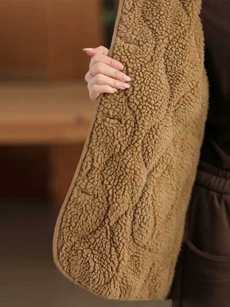 Lamb Wool Warm Jacket Thick Hooded Cotton Coat Womens Retro Long Sleeved Large Size Jacket Loose Casual Warm Comfortable WinterX241018