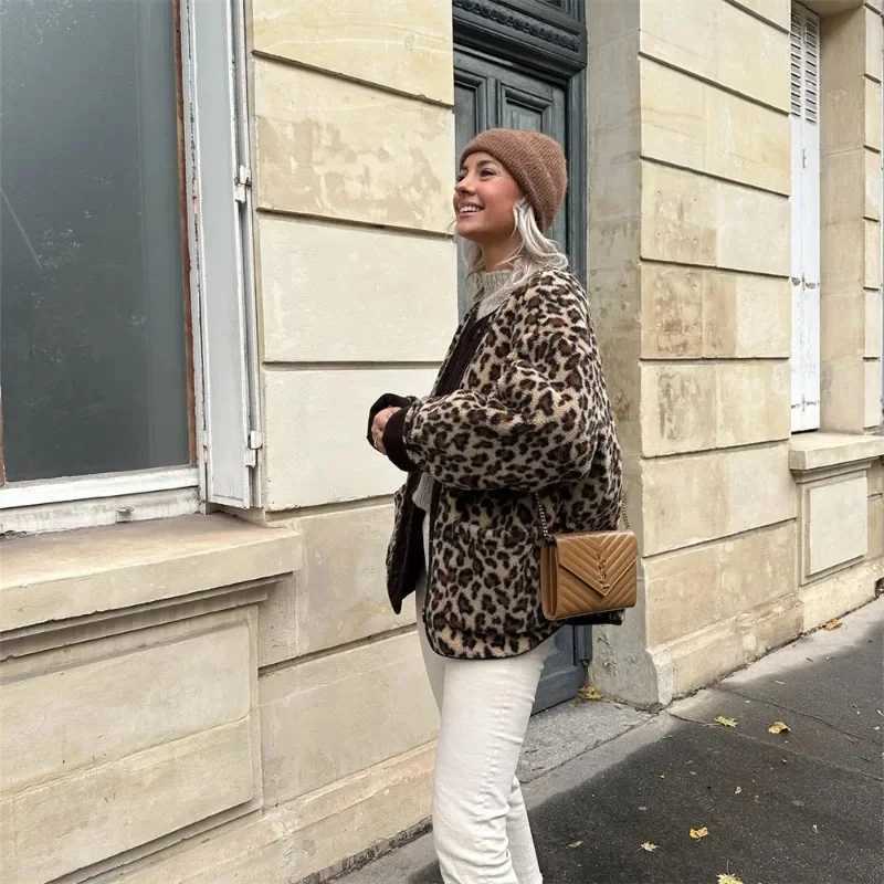 Womens Fashion New Unique Round Neck Single breasted Leopard Pattern Lamb Wool CoatX241018