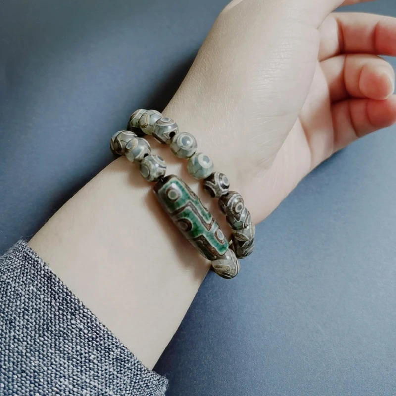 Healing Stone Natural Xizang Dzi Agate Bracelet suitable for women nine eye agate three eye round bead chain bracelet 241018