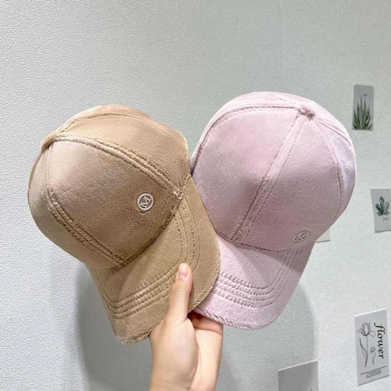 Winter Womens Peaked Cap Outdoor Warm Thickened Mink Velvet Baseball Caps Luxury Design Letter Adjustable Hats for Men 2023X241018