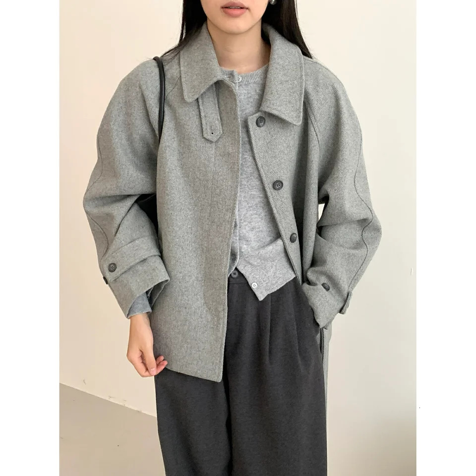 Winter Wool Blend Cropped Girdle Coat Women Raglan Sleeve Stand Up Collar Loose Fitting Casual Jacket Overcoats with Belt 241018