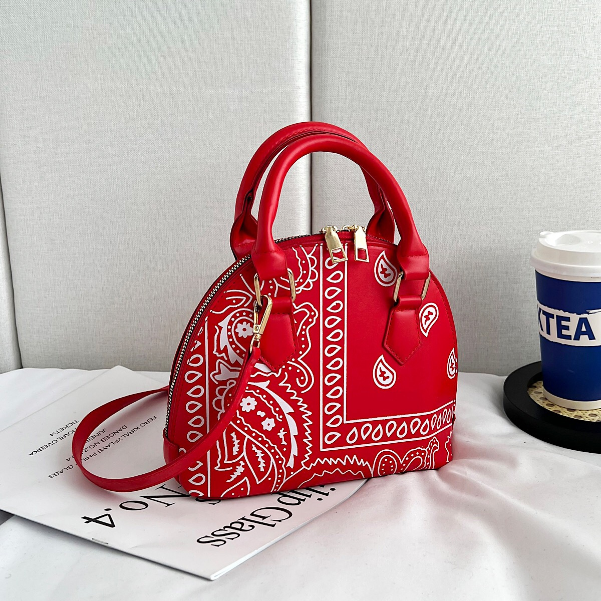 2025S Fashion Designer Women Handbag Shell Clutch Totes Purse Tote Leather Shoulder Ladies Crossbody Bag