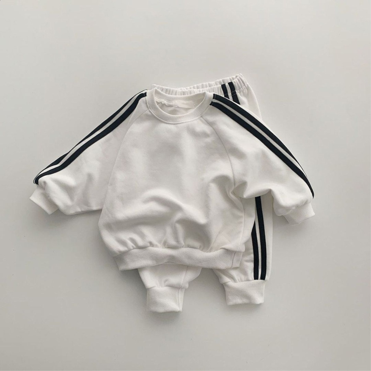 Clothing Sets Kids Tracksuit Autumn Winter Sport Suit Kid Cartoon Printed Hoodie Pants 2pcs Baby Boys Toddler Girl Outfits 231027