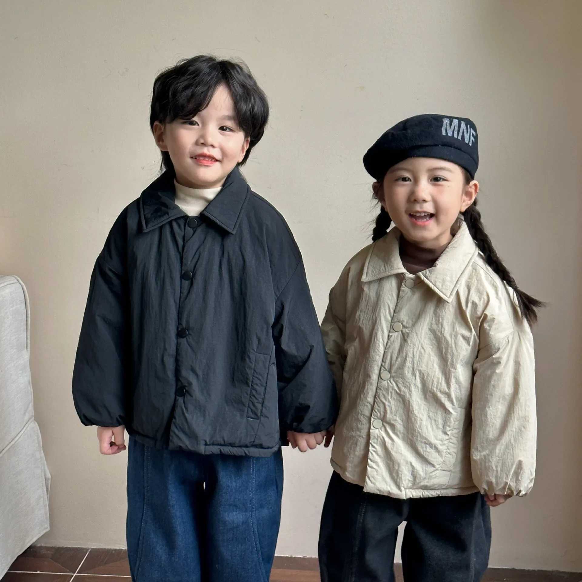 Childrens clothing solid color simple thick cotton apron jacket new winter boys and girls fashionable loose full jumpsuit M241018