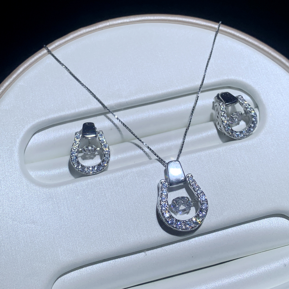 Sterg Sier Horseshoe Stud Earrings Women, Cubic Zirconia Paved, Delicate Jewelry Gift for Her