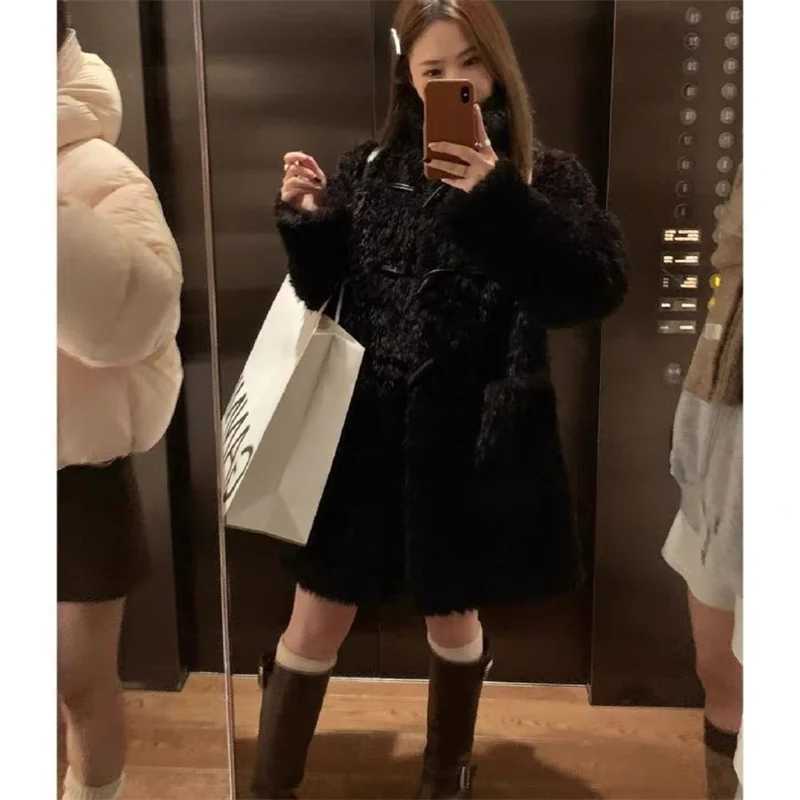 HEYGIRL Black Brother Teddy Pupu Chao Leather Loop Cow Horn Buckle Warm Loose Imitation Lamb Wool Coat for Women Cardigan JacketX241018