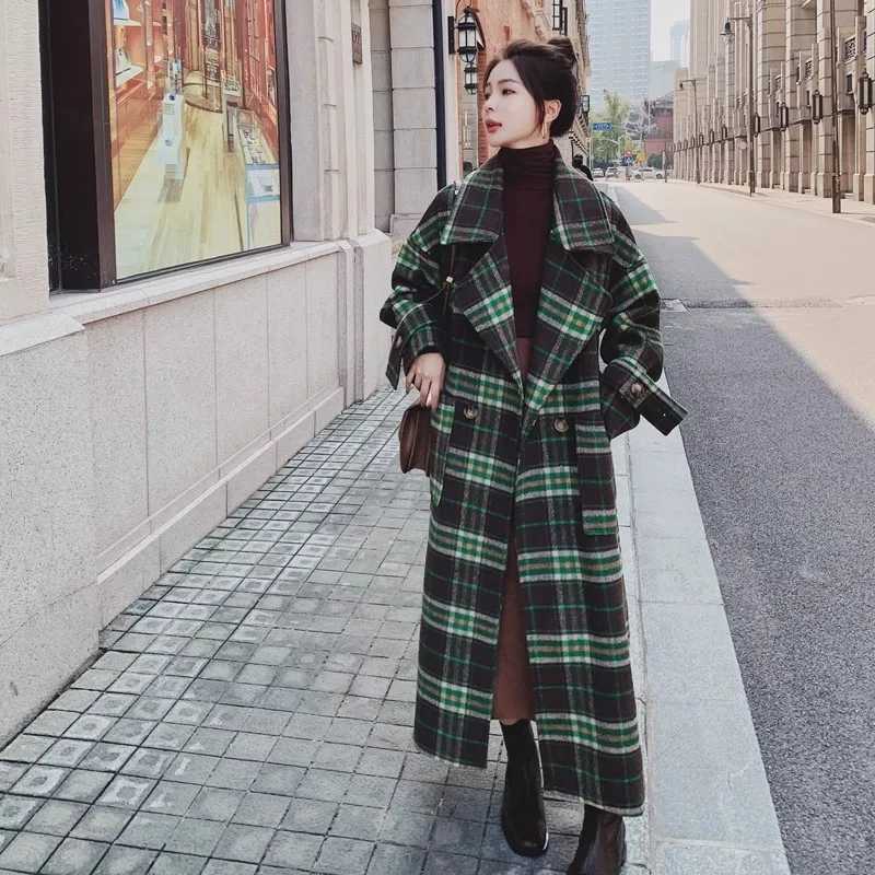 Green Plaid Woolen Coat For Women 2024 Winter New Lady Thicken Temperament Woolen Coats Fashion Korean Belt Female Long OvercoatX241009