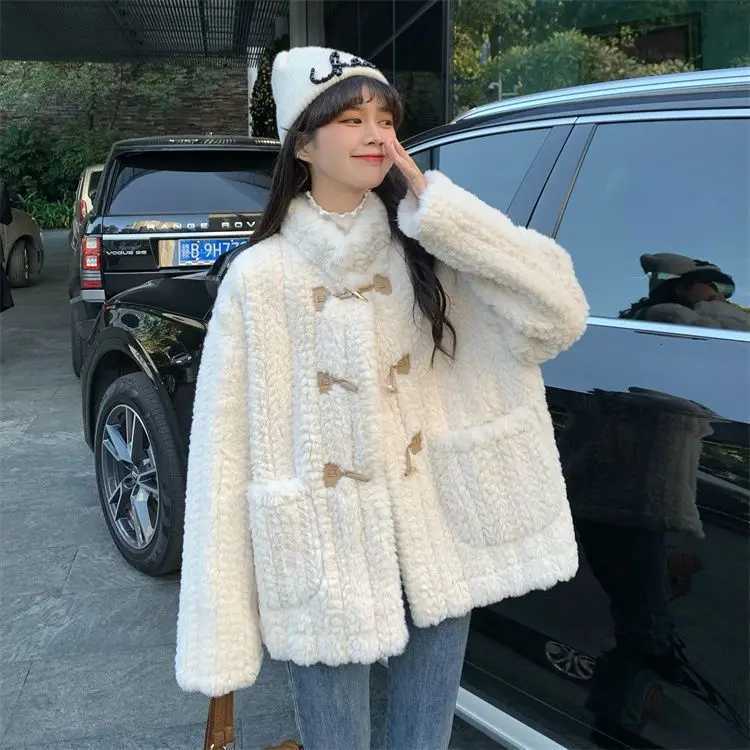Warm Thicken Lamb Wool Jacket For Women 2023 New Long Sleeve Faux Fur Coats Woman With Pocket Korean Style Winter OutwearX241018