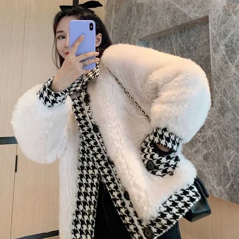 2023 autumn/winter new Korean version of loose lamb wool plaid splicing imitation fur jacketX241018