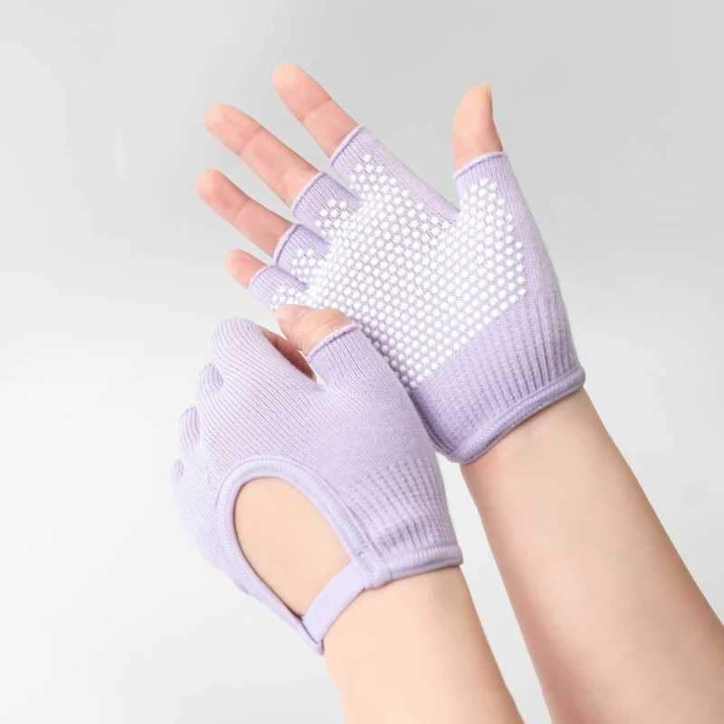 Silicone anti slip five finger sports gloves weight training gloves gym glovesW241018