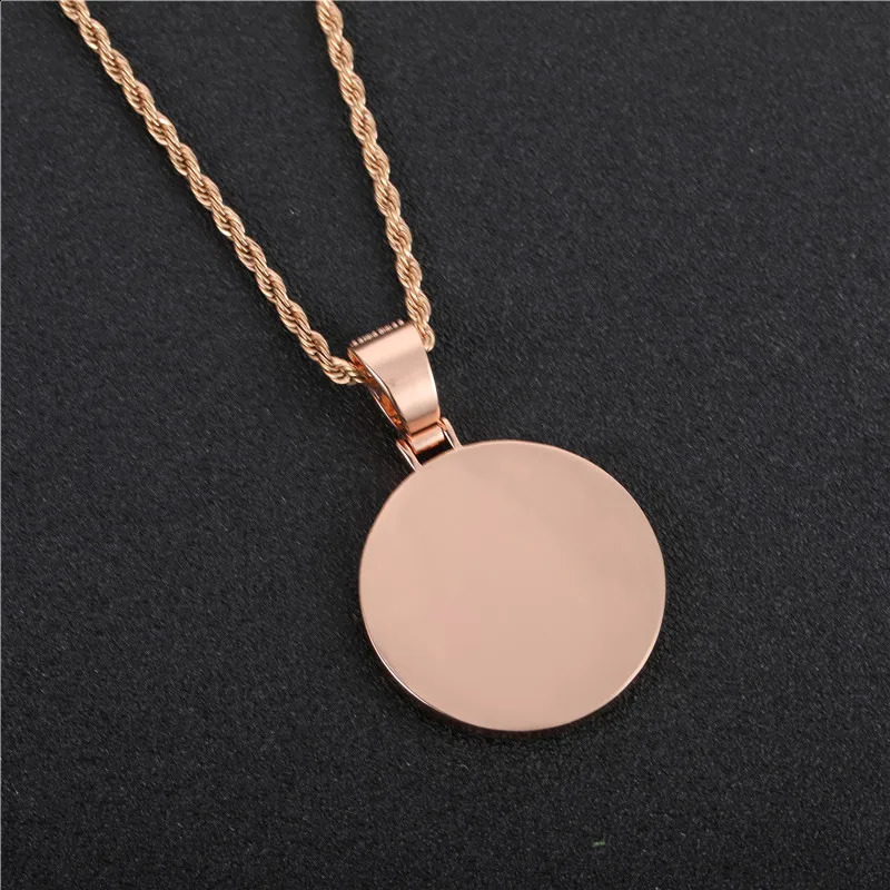 Hip Hop Custom Made Po Roundness Wing Solid Back Iced Out Bling Cubic Zircon Personalized Necklace Pendant For Men Jewelry 250107