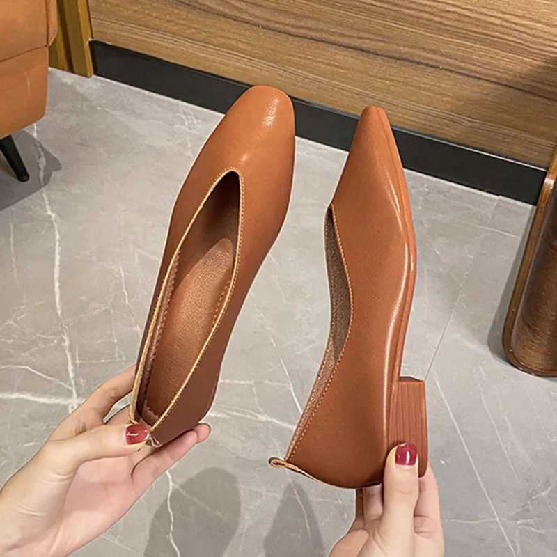 Womens elegant summer French square toe green Mary Jens cute casual flat shoes womens low heel soft soled flat shoesXJ250319