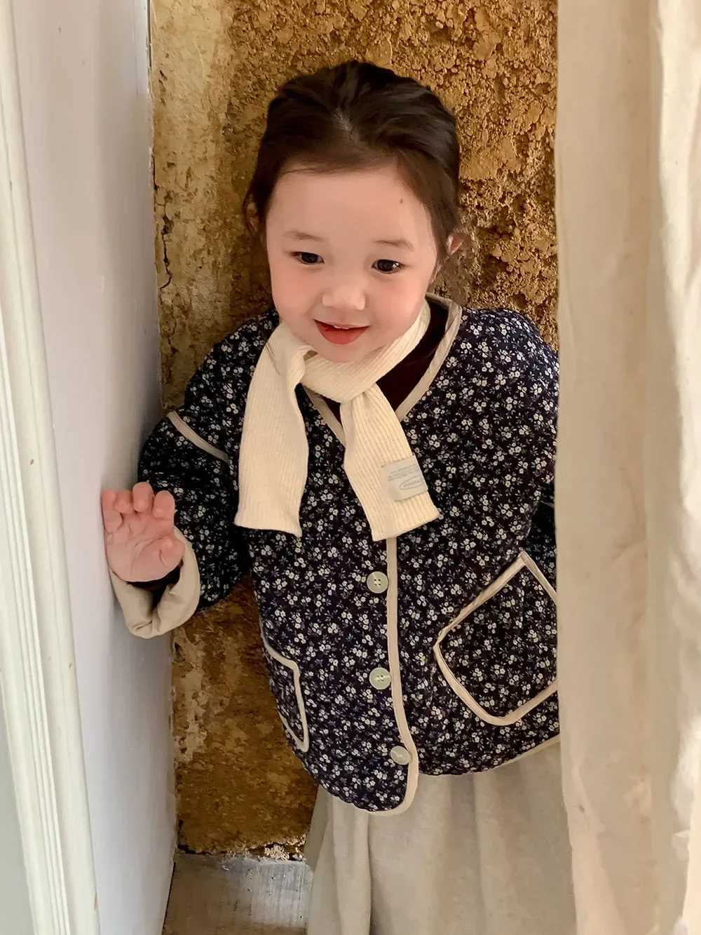 Girls Coat Autumn/Winter New Childrens Clothing Korean Style Girl Baby Foreign Style Flower Cotton Coat Thin Casual M241018
