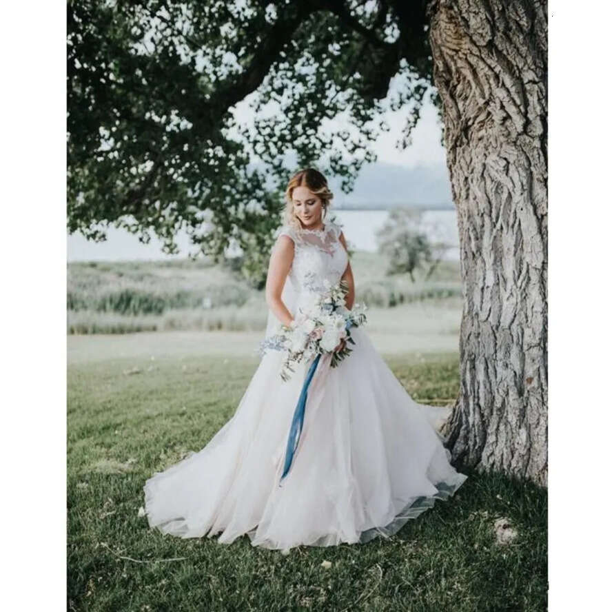 Country Cheap Champagne Garden Wedding Dresses A E Jewel Neck Lace Appliques Sleeveless Illusion Tulle Or Length Formal Bridal Gowns ppliques