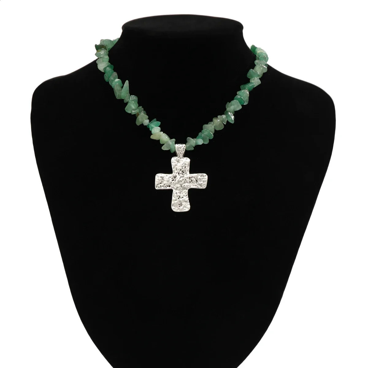 Punk natural stone beads with cross pendant necklace suitable for women. Irregular chip beads necklace hip-hop jewelry necklace girls 241018