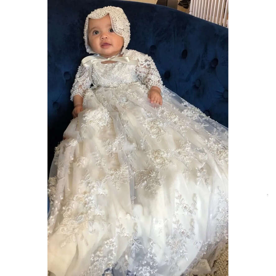 Lace 2019 Christening New Gowns For Baby Girls Crystal 3D Ral Appliqued Baptism Dresses With Bonnet First Communion Dress Bc1789