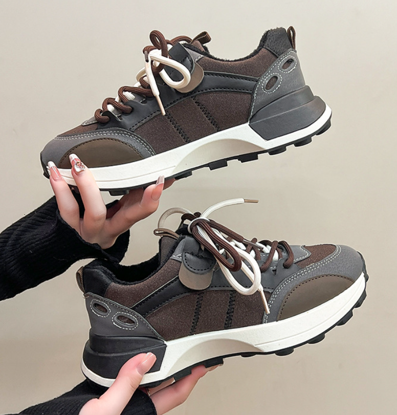 Women Fashion Sports Shoes Simple Casual Style High-End Design Sense Korean Version Plus Size Flat Bottom Comfort Triple Black Brown fashion