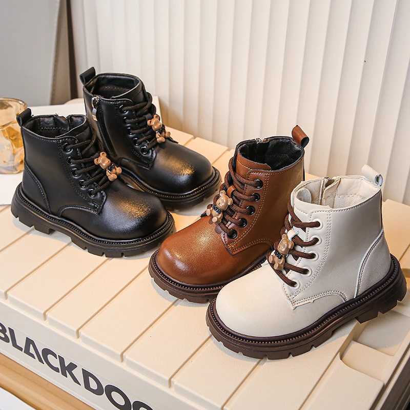 Boots Children Fashion Boots Girls Leather Short Boots Retro Kids Ankle Boots with Bear Doll Anti-Slippery Spring Autumn 2024 New H241018