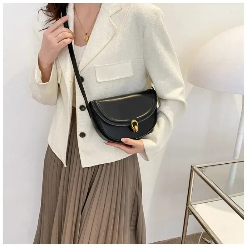 2024 Trend er PU Leather Shoulder Bag Womens Handbag and Wallet Top Trend Saddle Small Cross Body Bag241018