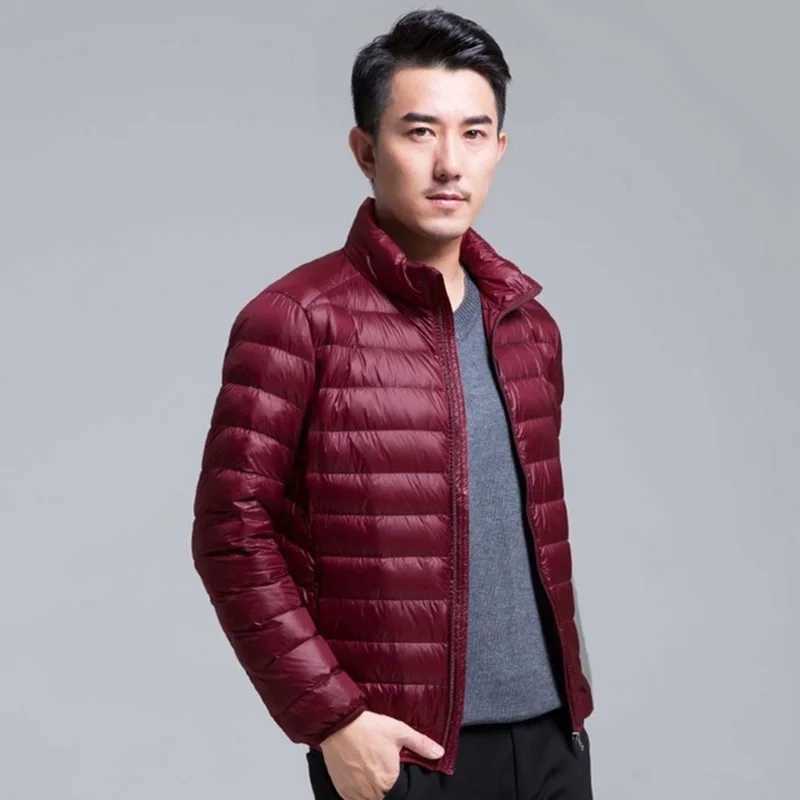 Men Ultra-light Thin Down Jacket Autumn Winter Short Hooded Warm White Duck Down Coat Plus Size Parka Men Portable Outerwear LX241018