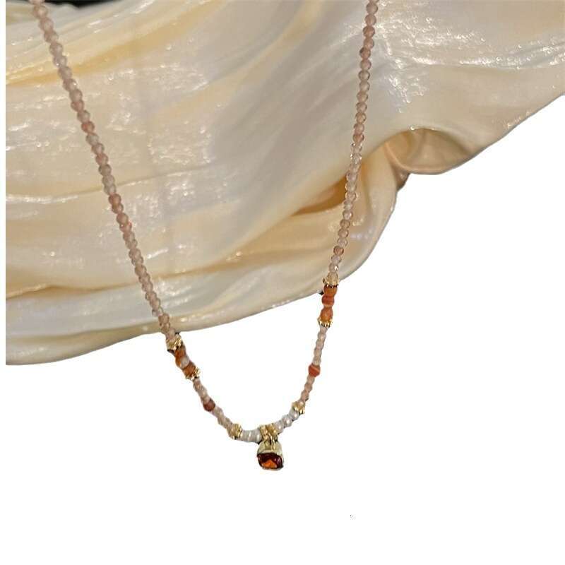 Ruby necklace design Pearl crystal bead necklace for women in summer versatile high-end niche fashion collarbone necklace