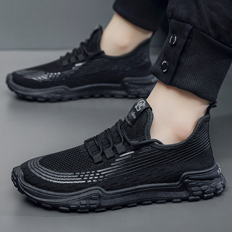 New Lightweight Soft Sole Men's Mesh Flyknit Summer Breathable Sports Student Comfortable Anti slip Casual Shoes