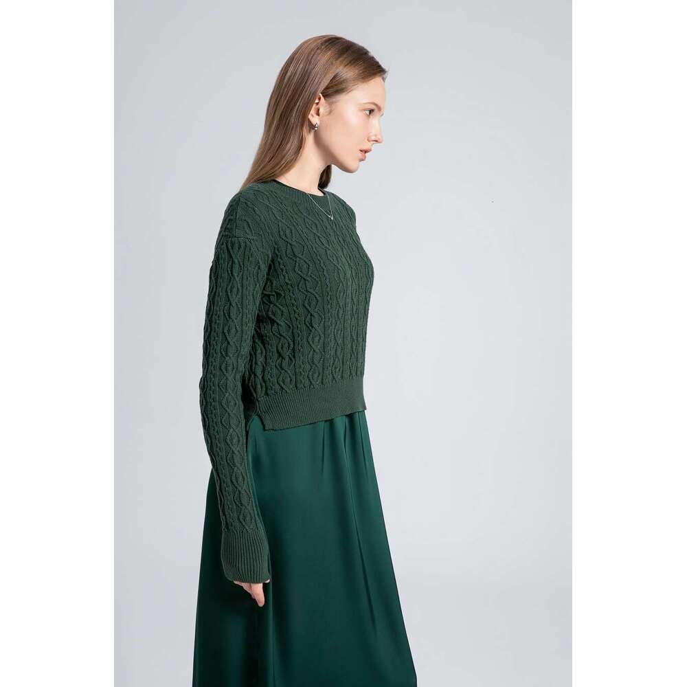 AS 2024 Winter Design Woman Clothing Cable Knitted Tops + Satin Dress