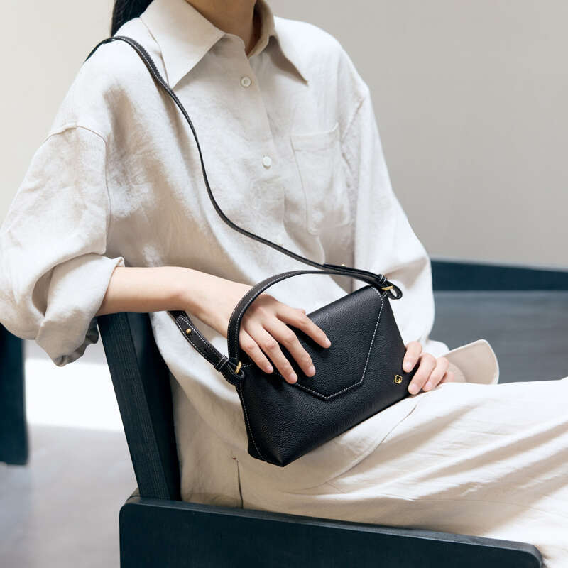 2024 Designer New Styles Messenger Genuine Leather Shoulder Women's Envelope Bag Fashion Small Size Women Handbag